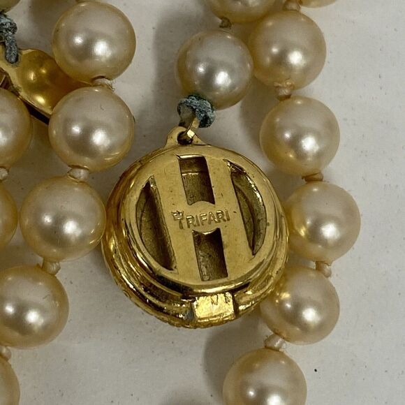 Vintage Crown Trifari Pearl Necklace 1‎ Strand 5.6 mm 15 3/4" Long - Picture 5 of 5